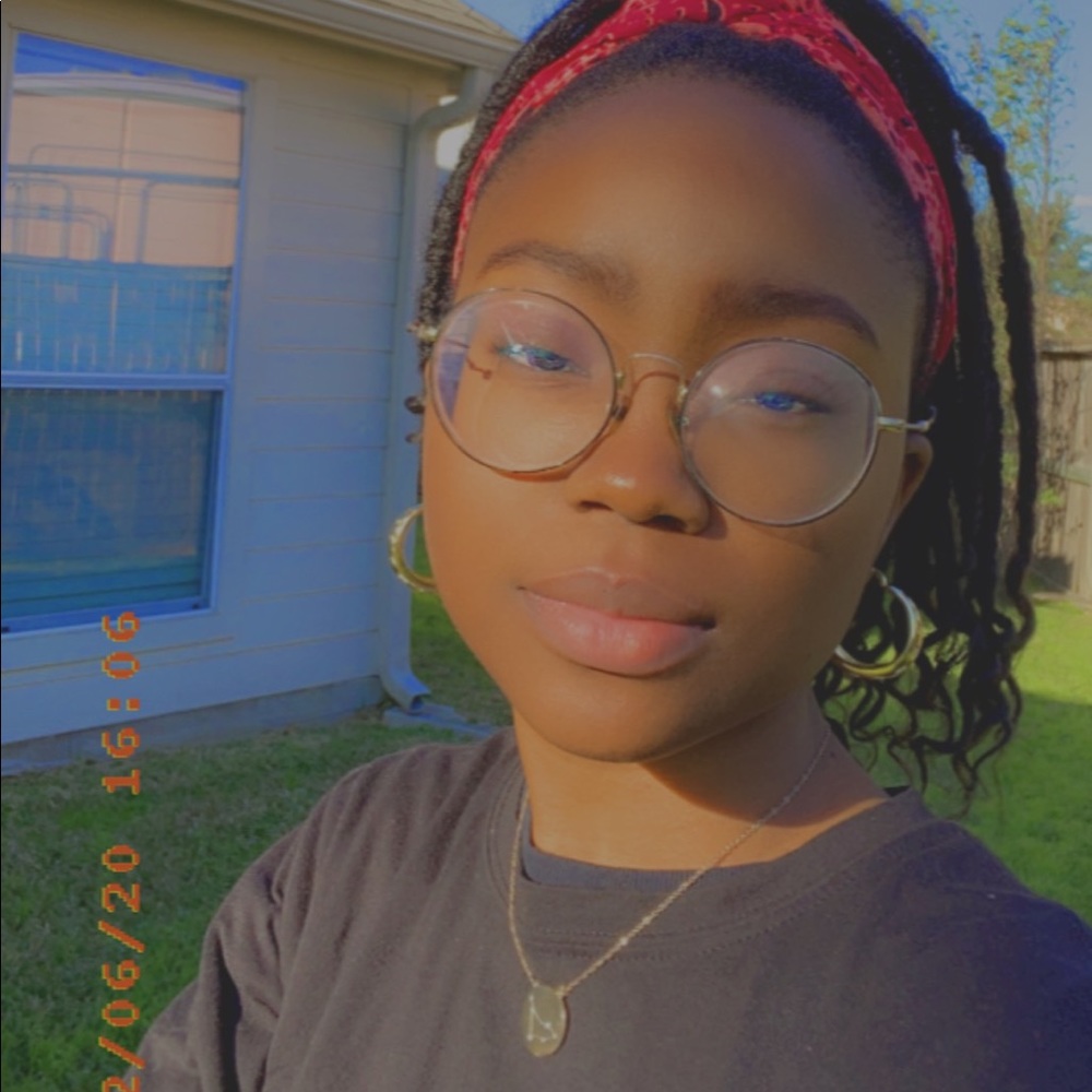 Meet your Posher, Francisca